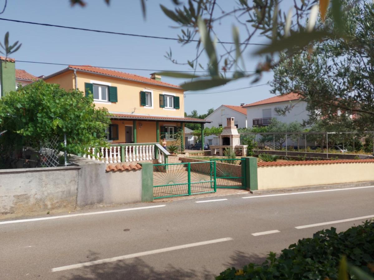 Vila Paula Malinska Bagian luar foto