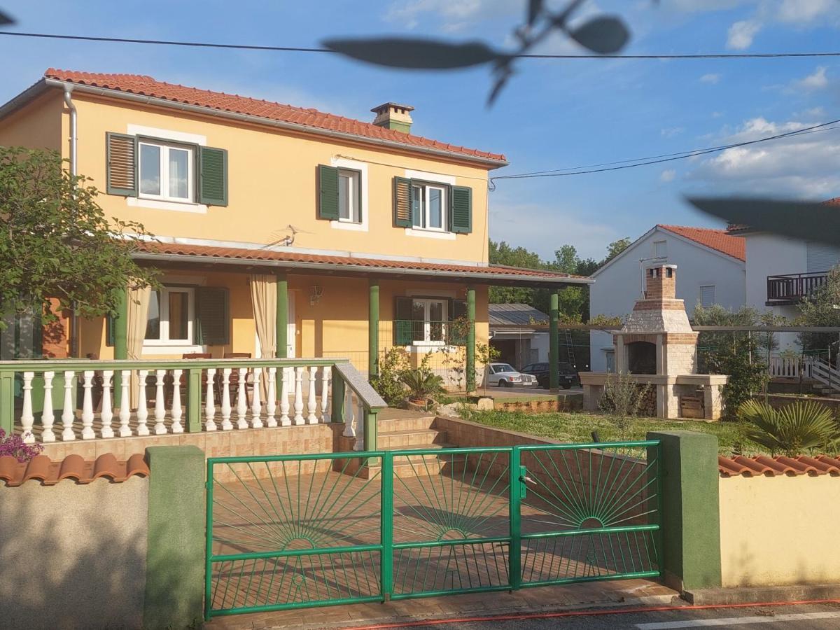 Vila Paula Malinska Bagian luar foto