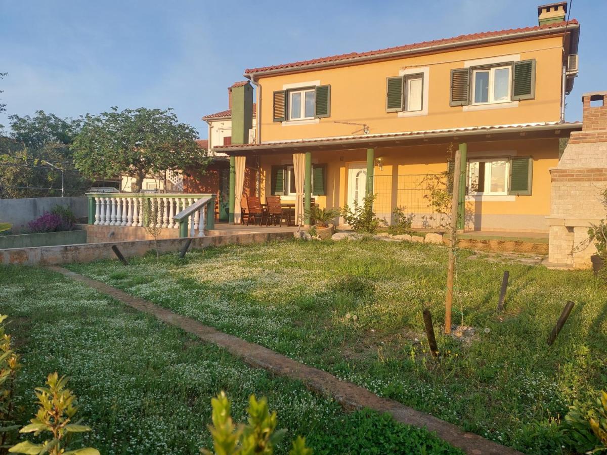 Vila Paula Malinska Bagian luar foto
